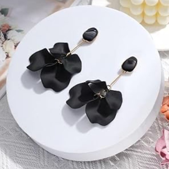 Black And Gold Petal Drop Earrings - Picture 3 of 10